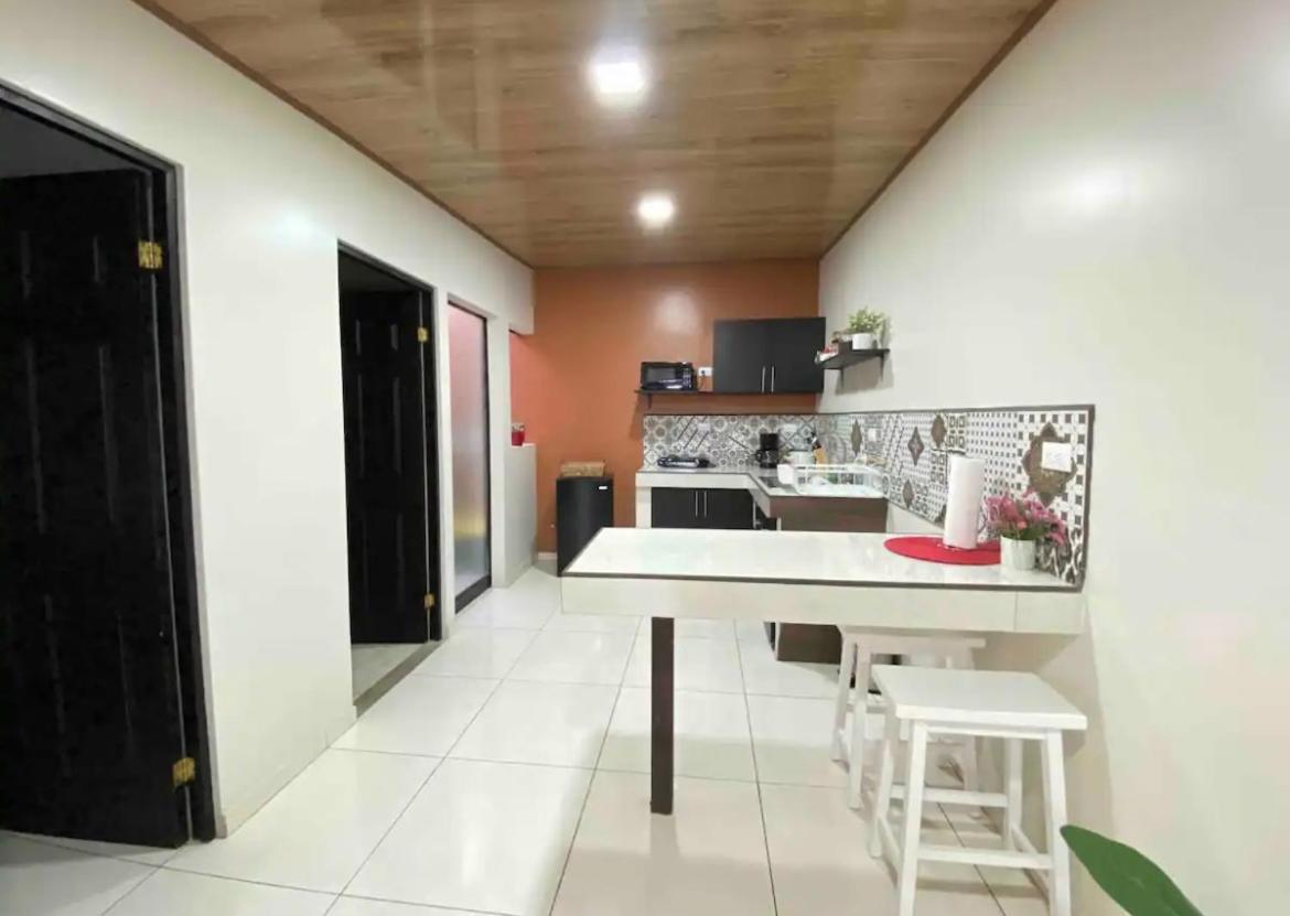 Apartamentos H Gonzalez #11#4 Αλαχουέλα Εξωτερικό φωτογραφία